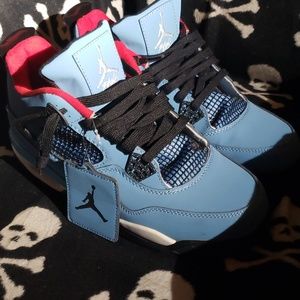 Travis Scott Jordan 4s,tagged by Stock X.